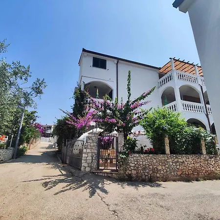 Apartman In - Sibenik Riviera 36452 Rogoznica (Sibenik-Knin)